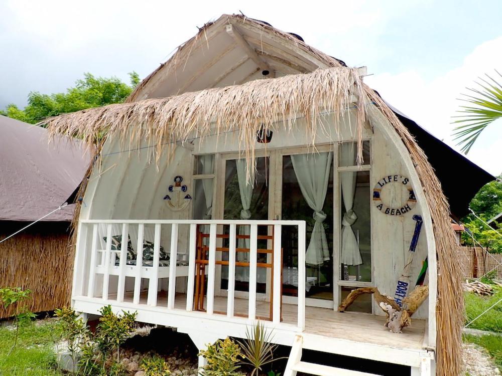 Maleo Moyo Hotel & Dive Resort Moyo Island Экстерьер фото